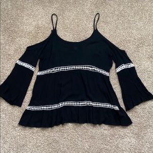 Women’s cutout shoulder blouse